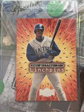 1999 Skybox Metal Universe - Linchpins Ken Griffey Jr #4 LP - Slaymartvideo